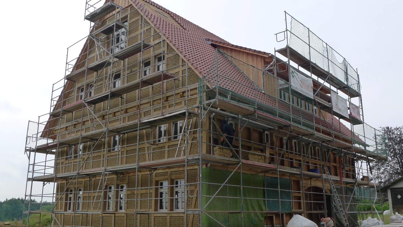 Fachwerk-Neubau ausgemauert mit Leichtlehmsteinen von Conluto